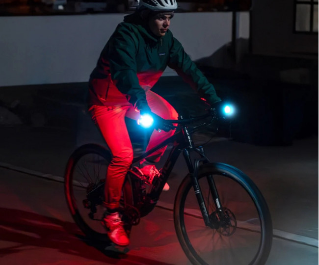 Розумні велосипедні покажчики SideLights Beam